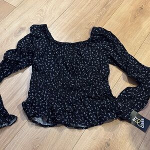 💙 Floral Blouse NWT 💙